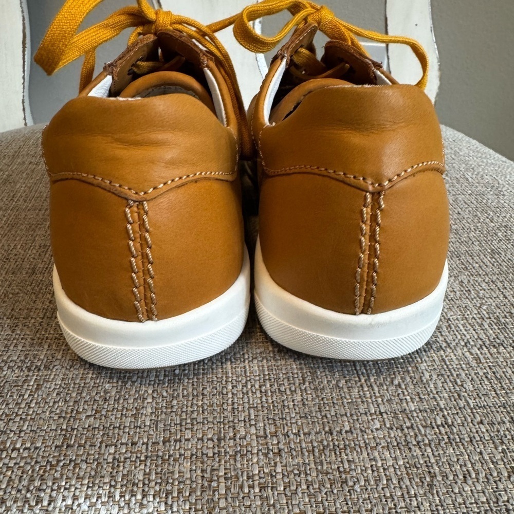 NWOT Josef Seibel Claire Sneaker Size 39/US8-8.5 - Picture 4 of 8